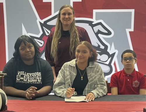 Gipson Signs with NEMCC Volleyball