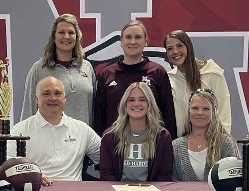 Shorter, Adams Sign to Play Volleyball